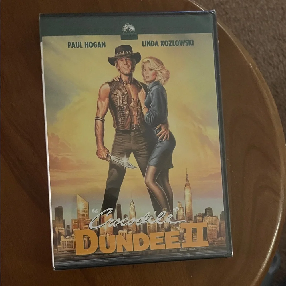 Crocodile Dundee II DVD